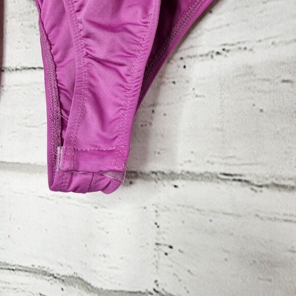 Princess Polly Women Solid Purple Bodysuit  Size 4 Long Sleeve Low Cut Stretch - Picture 4 of 9